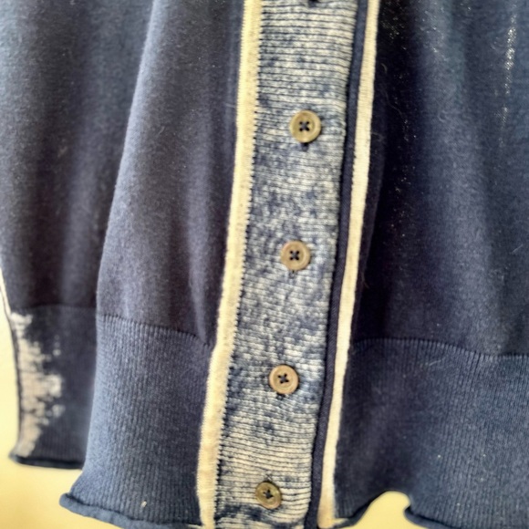 CAbi navy blue and white lightweight sweater - Size XS - Picture 4 of 8